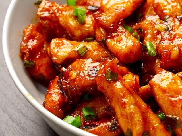 Sweet and spicy chicken restaurant style