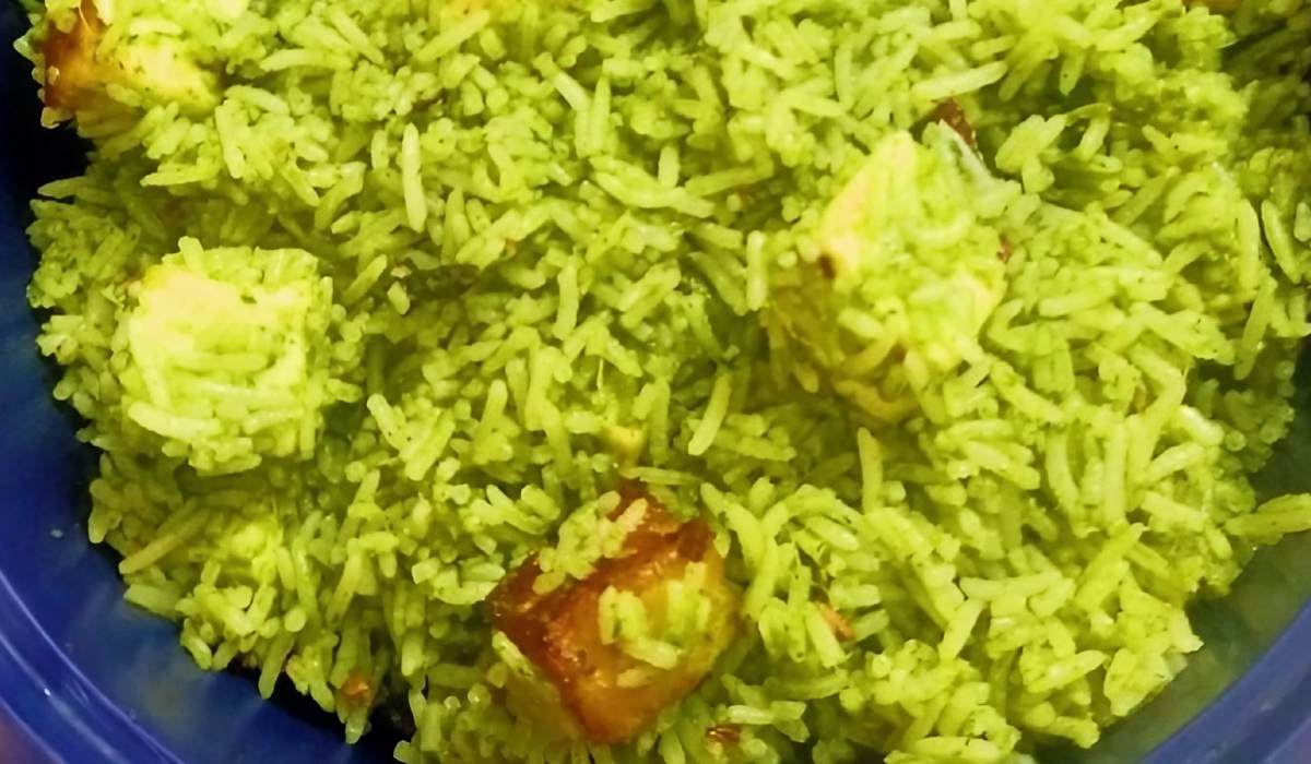 সবুজ পনির পোলাও, পনির পোলাও বা ছানার পোলাও সঠিক জলের মাপ সহ ঝরঝরে ভাবে বানিয়ে ফেলুন সহজে